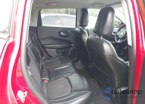 2018 Jeep Compass Latitude 4X4 from USA, damaged, VIN 3C4NJDBB9JT160925